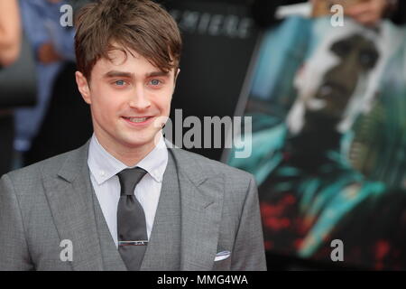 UK - Unterhaltung - Daniel Radcliffe am UK Film Premiere von HARRY POTTER UND DIE HEILIGTÜMER DES TODES - Teil 2, der Trafalgar Square, London vom 7. Juli 2011 Stockfoto