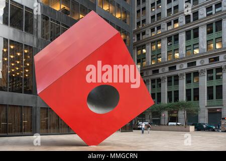 USA; New York; Manhattan; Federal Hall; Wall Street, Lower Manhattan; Isamu Noguchi von Red Cube; Financial District Stockfoto