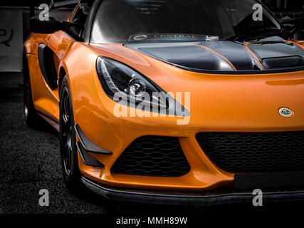 Eine helle, moderne Sportwagen Lotus Exige Stockfoto
