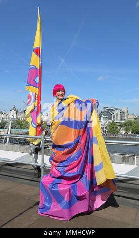 Zandra Rhodes auf dem Dach an der Southbank Centre Stockfoto