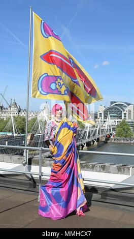 Zandra Rhodes auf dem Dach an der Southbank Centre Stockfoto