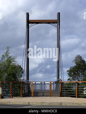 Kabel-Pier, Sealy Lookout in Coffs Harbour, Australien. Auch als Wald Himmel Pier besteht aus Metall und Holz ist eine touristische Attraktion Stockfoto