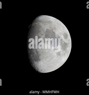 Mond auf klaren Nacht. In Moskau im Mai 2016 getroffen Stockfoto