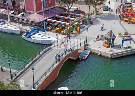 Port Grimaud, lagunenstadt am Golf von Saint Tropez, Cote d'Azur, Südfrankreich, Frankreich, Europa Stockfoto