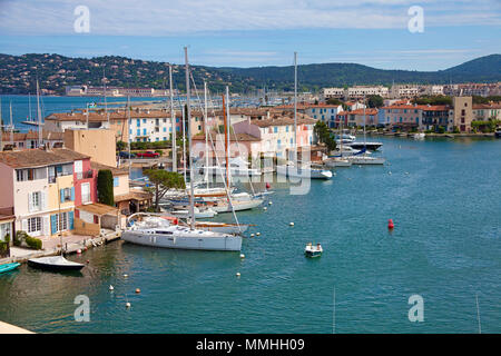 Port Grimaud, lagunenstadt am Golf von Saint Tropez, Cote d'Azur, Südfrankreich, Frankreich, Europa Stockfoto