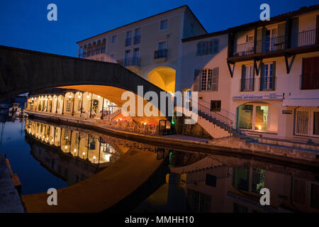 Port Grimaud, Nacht, lagunenstadt am Golf von Saint Tropez, Cote d'Azur, Südfrankreich, Frankreich, Europa Stockfoto