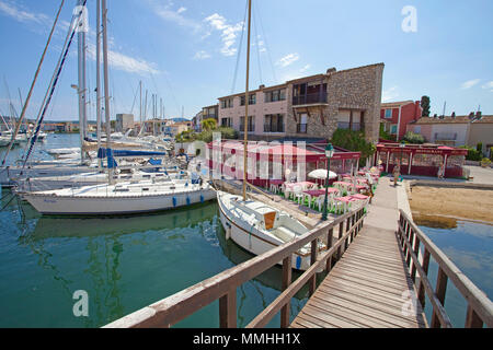 Port Grimaud, lagunenstadt am Golf von Saint Tropez, Cote d'Azur, Südfrankreich, Frankreich, Europa Stockfoto