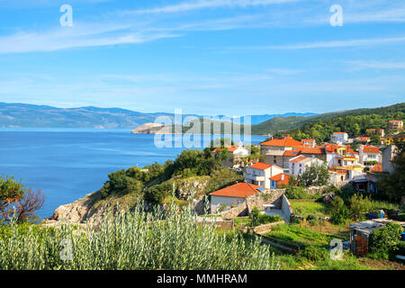 Kleiner Stadtteil der historischen Stadt Vrbnik auf der Insel Krk. Kroatien Stockfoto