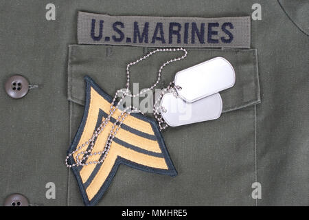 Us-marines Uniform mit leeren Dog Tags und Sergeant Rang patch Stockfoto