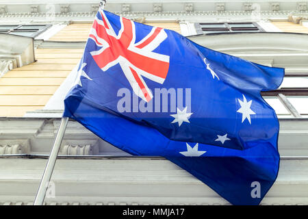 Flagge Australien auf alte europäische Gebäude Stockfoto