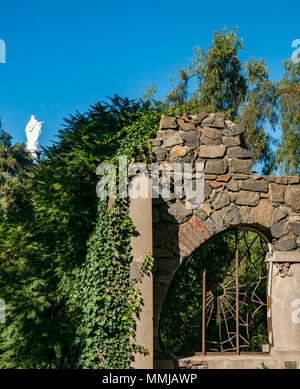 Zu Jungfrau von der Unbefleckten Empfängnis Statue, die Oberseite der Berg San Cristobal, Santiago, Chile Stockfoto