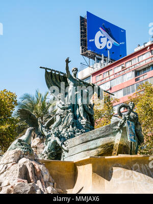 Aufwändige Bronze Statue namens Deutscher Brunnen von Gustavo Eberlein, Parque Forestal. Santiago, Chile, Südamerika Stockfoto