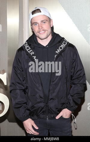 Das Nordstrom Männer Store NYC VIP-Party mit: Gus Kenworthy Wo: New York, New York, United States Wenn: 10 Apr 2018 Credit: Derrick Salters/WENN.com Stockfoto