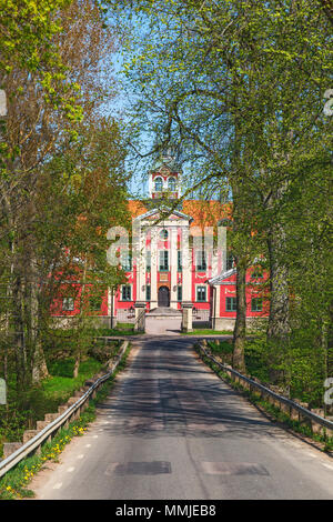 Der Weg zur Mariedal Schloss in Schweden Stockfoto