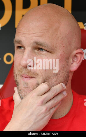 12. Mai 2018, Deutschland, Mainz: Fußball: Bundesliga, FSV Mainz 05 vs Werder Bremen, in der Opel Arena. Mainz Vorsitzender des Sports Rouven Schroeder vor dem Match. Foto: Torsten Silz/dpa - WICHTIGER HINWEIS: Aufgrund der Deutschen Fußball Liga (DFL) · s Akkreditierungsregeln, Veröffentlichung und Weiterverbreitung im Internet und in online Medien ist während des Spiels zu 15 Bildern pro Spiel beschränkt Stockfoto