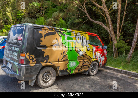 Sydney, Australien - 10. Januar 2015: Hippie van mit Bob Marley eine Liebe Airbrush Hand gemacht. Typische Camper von der australischen Firma: Wickedcamper Stockfoto