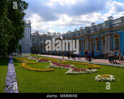 Das Äußere des herrlichen Catherine Palace in Zarskoje Selo in der Nähe von St. Petersburg, Russland Stockfoto