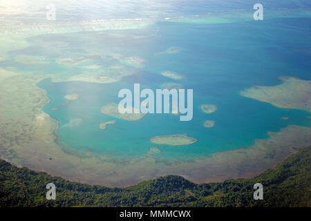 Luftaufnahme von Riffen rund um die Insel Wallis, Wallis und Futuna, Süd Pazifik Stockfoto