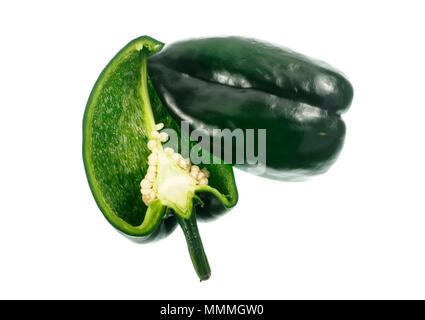 Die Poblano Pfeffer ist eine Art Capsicum annuum. Es ist eine milde Chili aus dem Bundesstaat Puebla in Mexiko entstanden. Getrocknet wird aufgerufen, Bouillabaisse oder Chili anch Stockfoto