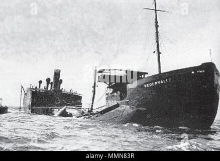 . Español: Buque petrolero Pedernales. El 16 de Febrero de 1942 un-Konvoi de buques tanqueros petroleros que salía del Lago de Maracaibo con destino ein Las refinerías de Aruba y Curazao fue atacado por un Grupo de submarinos Alemanes. Esa madrugada fueron torpedeados el Pedernales, el Monagas, el Tía Juana, el Arkansa, entre Otros. Varios venezolanos, entre Ellos murieron Cinco tripulantes del Monagas. Todo era Parte de un Plan de la Alemania Nazi para evitar el aporte petrolero venezolano ein Los aliados Durante la Segunda Guerra Mundial. . 1942. Unbekannt 104 Buque petrolero Pedernales 1942 000 Stockfoto