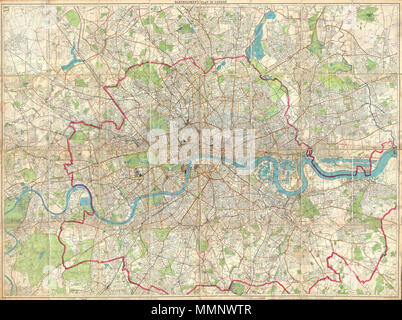 . Englisch: Eine enorm proportioniert und sehr ungewöhnliche Karte von London, England vorbereitet von John Bartholomew. Deckt die gesamte Stadt von London aus Kenton im Nordwesten, der Richmond Park im Südwesten, zum Krankenhaus Hügel im Nordosten und Longlands im Südosten. Bietet außergewöhnliche Detail frei Kennzeichnung einzelner Gebäude, Straßen und Wasserwege in London. Als "Londoner Feuerwehr anweisenden Map" mit der Fläche von London durch die Feuerwehren in rot umrandeten patrouillierten vorbereitet. Wahrscheinlich nicht ursprünglich eine Feuerwehr Karte, aber durch die Feuerwehr Kommandanten angenommen w Stockfoto