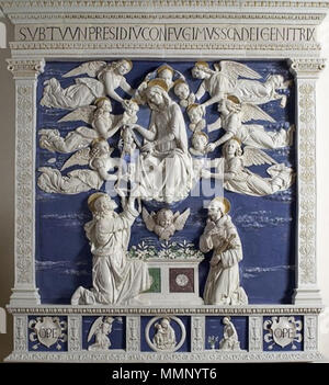 . Halbrelief Altar der Himmelfahrt Mariae (Madonna della Cintola). um 1500, Florenz. 44 Andrea Della Robbia, Altar der Himmelfahrt Mariae, um 1500 Stockfoto