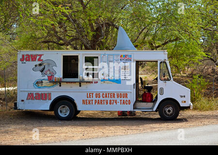 Ein Lebensmittel Truck von Tacos mit einem dekorativen Shark Fin, Maui, Hawaii, USA Stockfoto