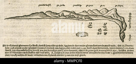 . Nederlands: Gezicht op het Eiland Lombok. Dit ist "tEylandt ghenaemt Le Bock, dwelck Saum auch dp-Dede, daer onder aende ligghende gheanckert zuydt zyde, den 12. Decemberis 1596. zijnde onder tghebiet Vanden Coninck van Iapara, Diät inden Jare 1593 heeft immer schnell abgeräumt und ontrent bewoonen, waren 100 Mann sterck, om den oostelijcken hoeck war een kerxken met Cocos boomen, alwaer de principale woonachtig zijn, Hadden anders als niets Hoenders ende Buffles met häufig Wilts. A. Zuijdt desen z.w. Van Hoeck leyt ee: droochte boven Wasser w. goetelincks Schoten daer Van. Von oosten dit Landt vernamen een Eylandt Recherche ontr Stockfoto