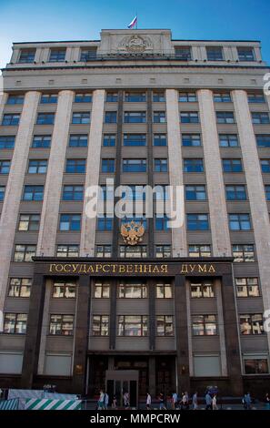 Der Eingang in der Staatsduma in Moskau, Russland Stockfoto