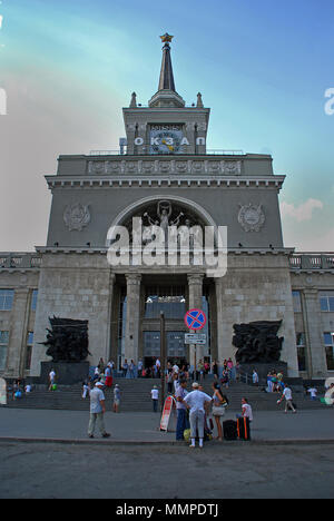 Haupteingang des Wolgograder Bahnhof im Süden Russlands Stockfoto