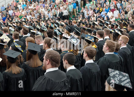 Studenten an der Slippery Rock University Graduierung auf 5-12 2018 Stockfoto