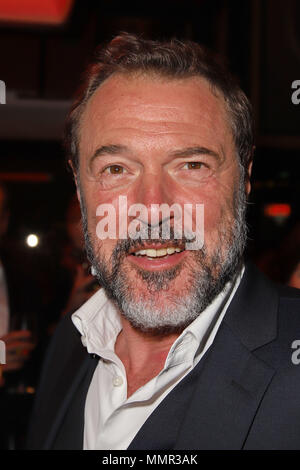 Die Vergabe der "Henri-Nannen-Preis 2018" an der Elbphilharmonie Hamburg. Mit: Sebastian Koch, Wo: Hamburg, Deutschland Wann: 11 Apr 2018 Credit: Becher/WENN.com Stockfoto