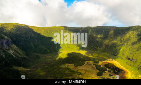 Luftaufnahme der Caldeira Faial auf die Insel Faial, Azoren, Portugal Stockfoto