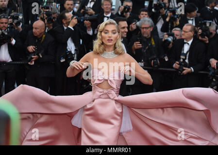 Mai 12, 2018 - Cannes, Frankreich: Elsa Hosk besucht die "Mädchen der Sonne' Premiere während der 71St Cannes Film Festival. Credit: Idealink Fotografie/Alamy leben Nachrichten Stockfoto