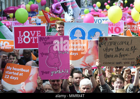 Dublin, Irland. 13/5/2018. Der Pro-leben tand Up for Life" Kundgebung für die Beibehaltung der Achte Änderung im bevorstehenden Referendum über Abtreibung Gesetz findet am 25. Mai. Foto: ASWphoto Credit: ASWphoto/Alamy leben Nachrichten Stockfoto