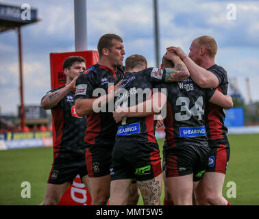 13. Mai 2018, kcom Craven Park, Hull, England; Ladbrokes Challenge Cup Rugby, Rumpf Kr v Wigan Warriors; Josh Woods von Wigan Warriors Feiern einer versuchen Credit: Aktuelles Bilder/Alamy leben Nachrichten Stockfoto