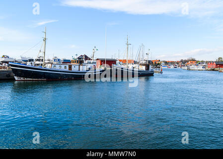 Raa-Hafen, Helsingborg, Schweden - 29 April, 2018: Dokumentation des täglichen Lebens und. Fischerboote chartern und Angeltouren im Ha günstig Stockfoto