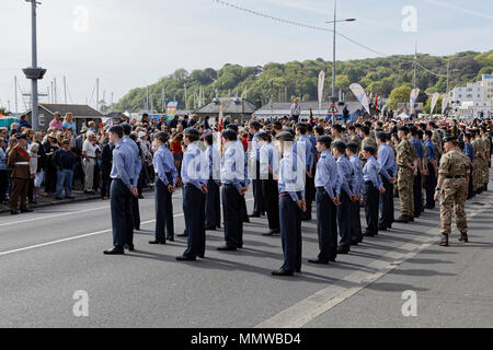 Guernsey Kadetten bei der jährlichen Tag der Befreiung Parade Stockfoto