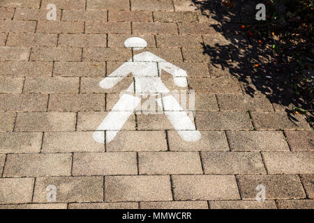 Zeichen gehen, Gehweg Lane im Stadt park Stockfoto