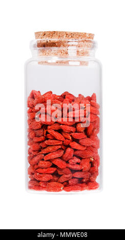 Getrocknete Goji Beeren in einer Glasflasche mit Korken Stopfen, isoliert Stockfoto