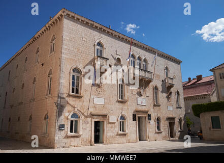 Das Rathaus, Trogir, Dalmatien, Kroatien. Stockfoto