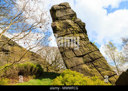 Heptonstall Steinbruch, als Hölle Bohrung, beliebte Klettern und Bouldern Lage in Heptonstall, Calder Valley, West Yorkshire, UK Stockfoto