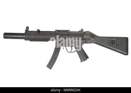 Maschinenpistole MP5 mit Schalldämpfer isoliert Stockfoto