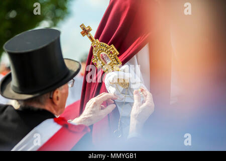 Blutritt, Weingarten, Deutschland, mit 2500 Pferden, zu Ehren eines Blut Relikt. Die Wallfahrt ist der größte Equestrian Prozession in Europa. Stockfoto