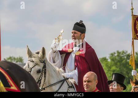 Blutritt, Weingarten, Deutschland, mit 2500 Pferden, zu Ehren eines Blut Relikt. Die Wallfahrt ist der größte Equestrian Prozession in Europa. Stockfoto