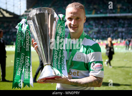 Celtic's Leigh Griffiths feiert nach dem Gewinn der Schottischen Premiership nach ihrem Ladbrokes Scottish Premier League Spiel gegen Aberdeen im Celtic Park, Glasgow. Stockfoto