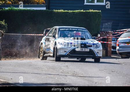 Melvyn Evans Fahrer Sean Hayde co Treiber racing Subaru Impreza S12 B in der geschlossenen öffentlichen Straße Corbeau Sitze Auto Rallye Tendring und Clacton, Essex, Großbritannien Stockfoto