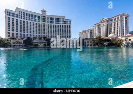 Las Vegas, USA - April 27, 2018: Der berühmte See und Bellagio Hotel in Las Vegas wie an einem sonnigen Tag Stockfoto