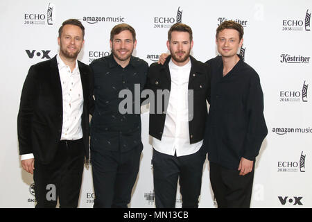 ECHO Music Awards 2018 bei der Messe (Messe) - Ankunft mit: Revolverheld Wo: Berlin, Deutschland Wann: 13 Apr 2018 Credit: Becher/WENN.com Stockfoto