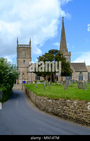 Um Purton, Wiltshire Dorf in der Nähe von Swindon, Wiltshire England UK St Mary's Parish Church Stockfoto